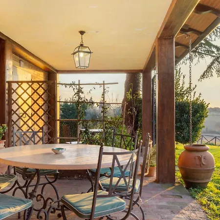 Spacious In Castiglione Del With Pool Castiglione del Lago