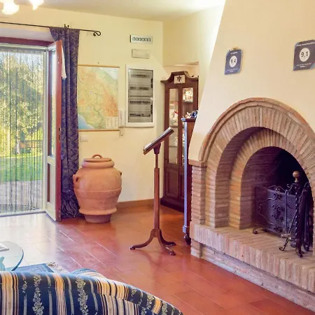Spacious In Castiglione Del With Pool Castiglione del Lago
